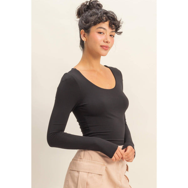 Scoop Neck Long Sleeve Crop Top | Black