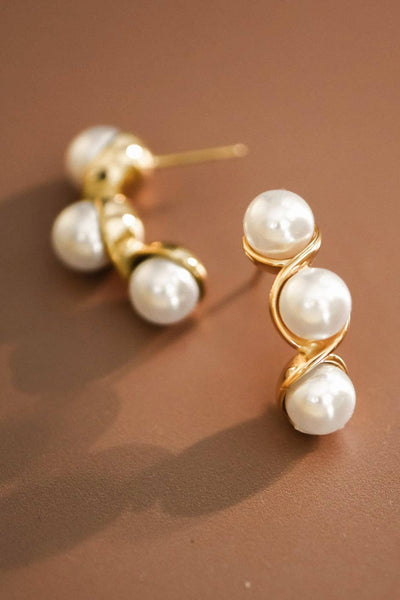 Pearly Stud Earrings