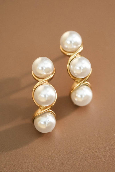 Pearly Stud Earrings