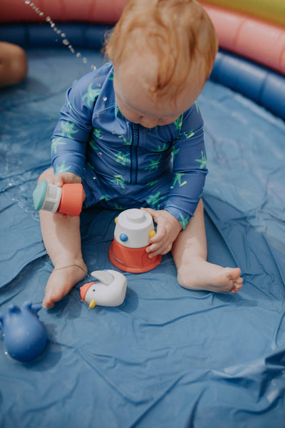 Stack & Squirt Bath + Water Toy