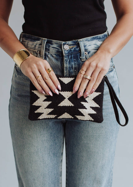 Alicia Black & Cream | Aztec Wristlet