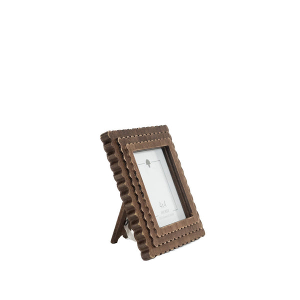 Scalloped Square 4x4 Wood Photo Frame | Espresso or Natural