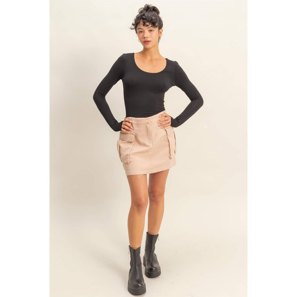 Scoop Neck Long Sleeve Crop Top | Black