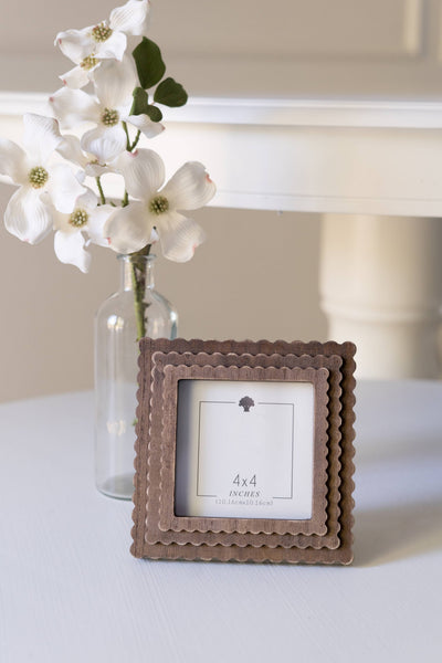Scalloped Square 4x4 Wood Photo Frame | Espresso or Natural
