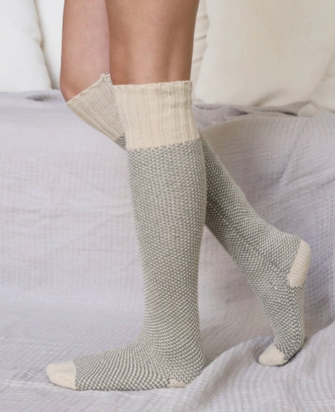 Two-Tone Lounge Socks