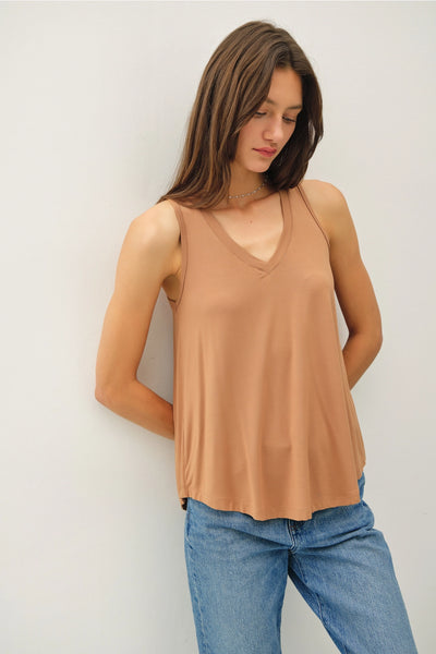 Tara V-Neck Tank | Mocha