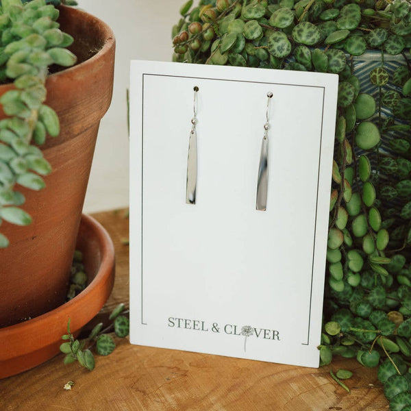 Classic Bar Earring