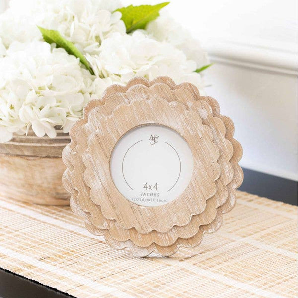 Scalloped 4x4 Wood Photo Frame (ROUND) | Natural or Espresso