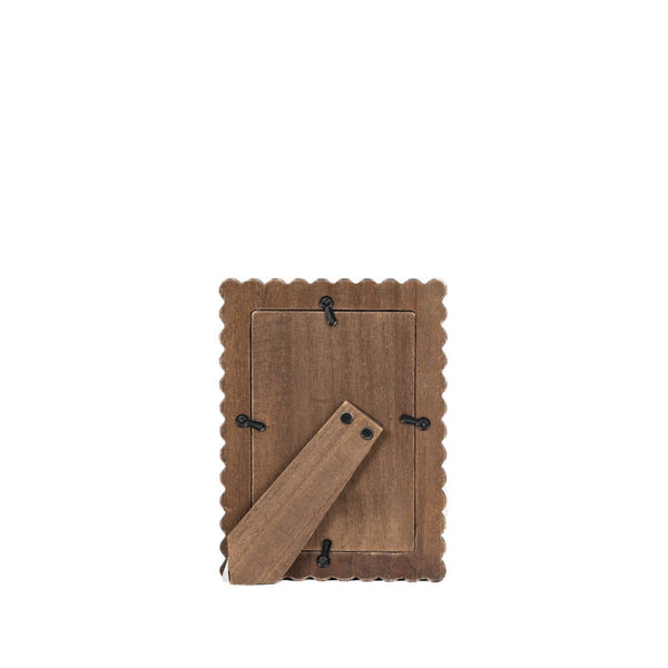 Scalloped 4x6 Wood Photo Frame | Natural or Espresso