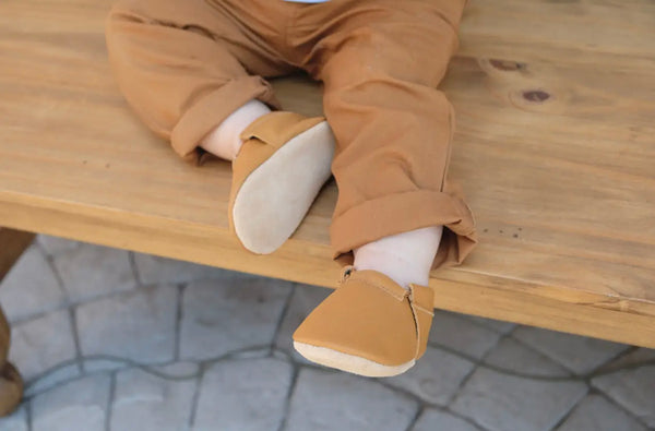 Moccasin | Gingersnap
